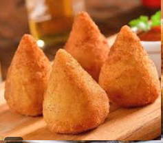 coxinha ou risoles de queijo 