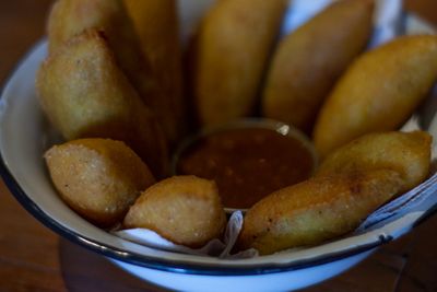 PASTEL DE ANGU CARNE SECA