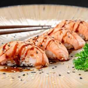 Nigiri de salmão Flambado
