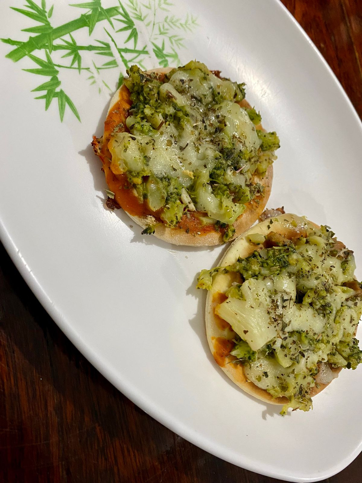MINI PIZZA DE BROCOLIS