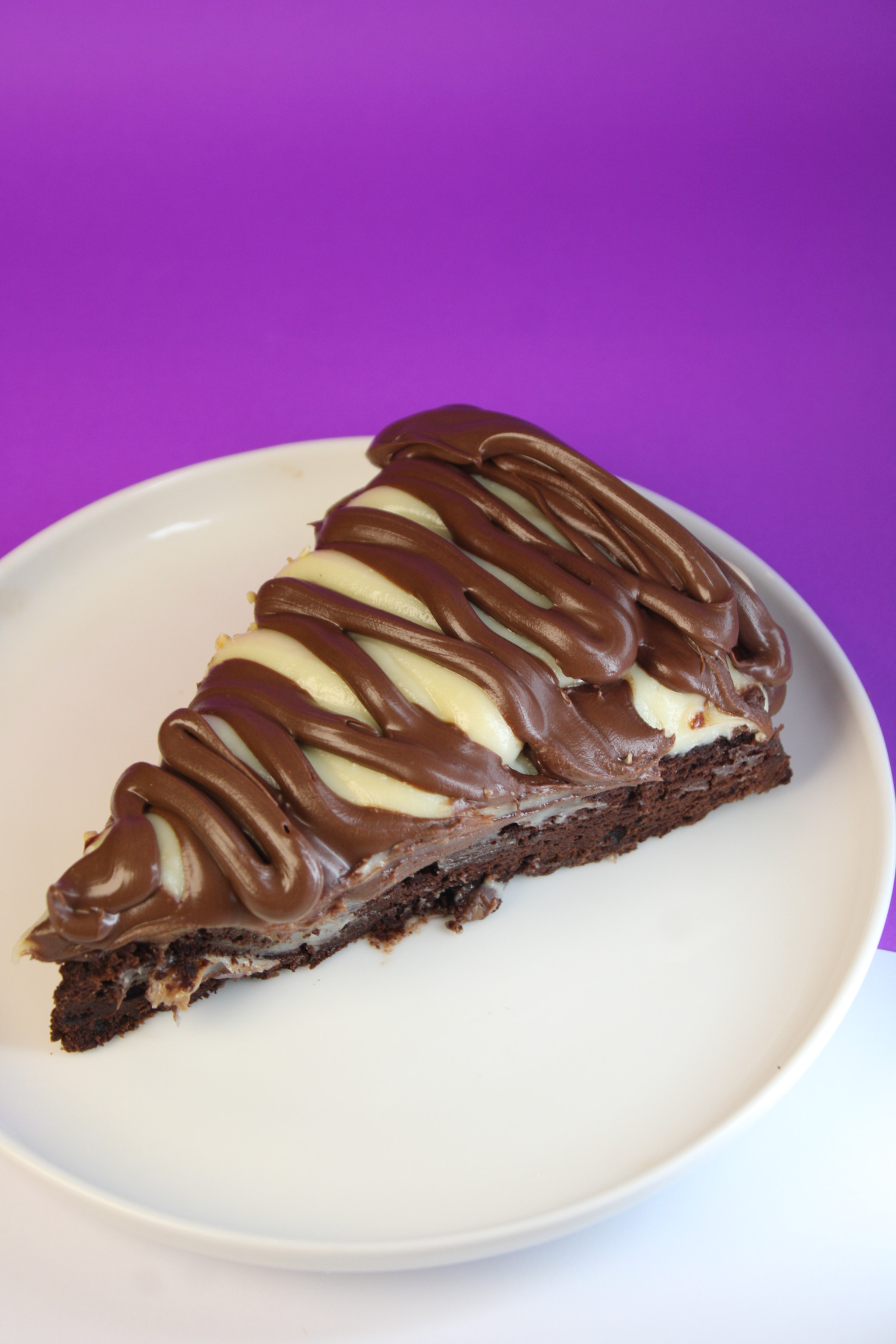 FATIA DE BROWNIE NINHO COM NUTELLA 