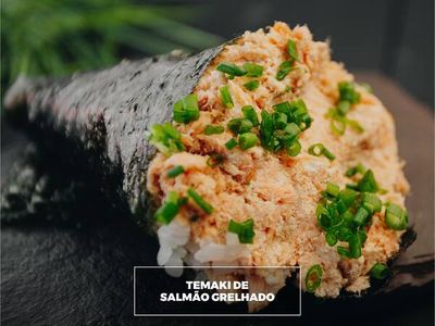 Temaki salmao grelhado