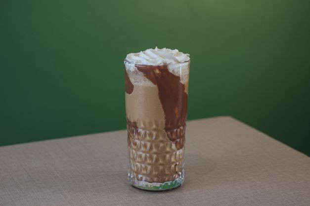 FRAPPE DE AVELA