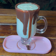 Ninho Quente com Chantilly