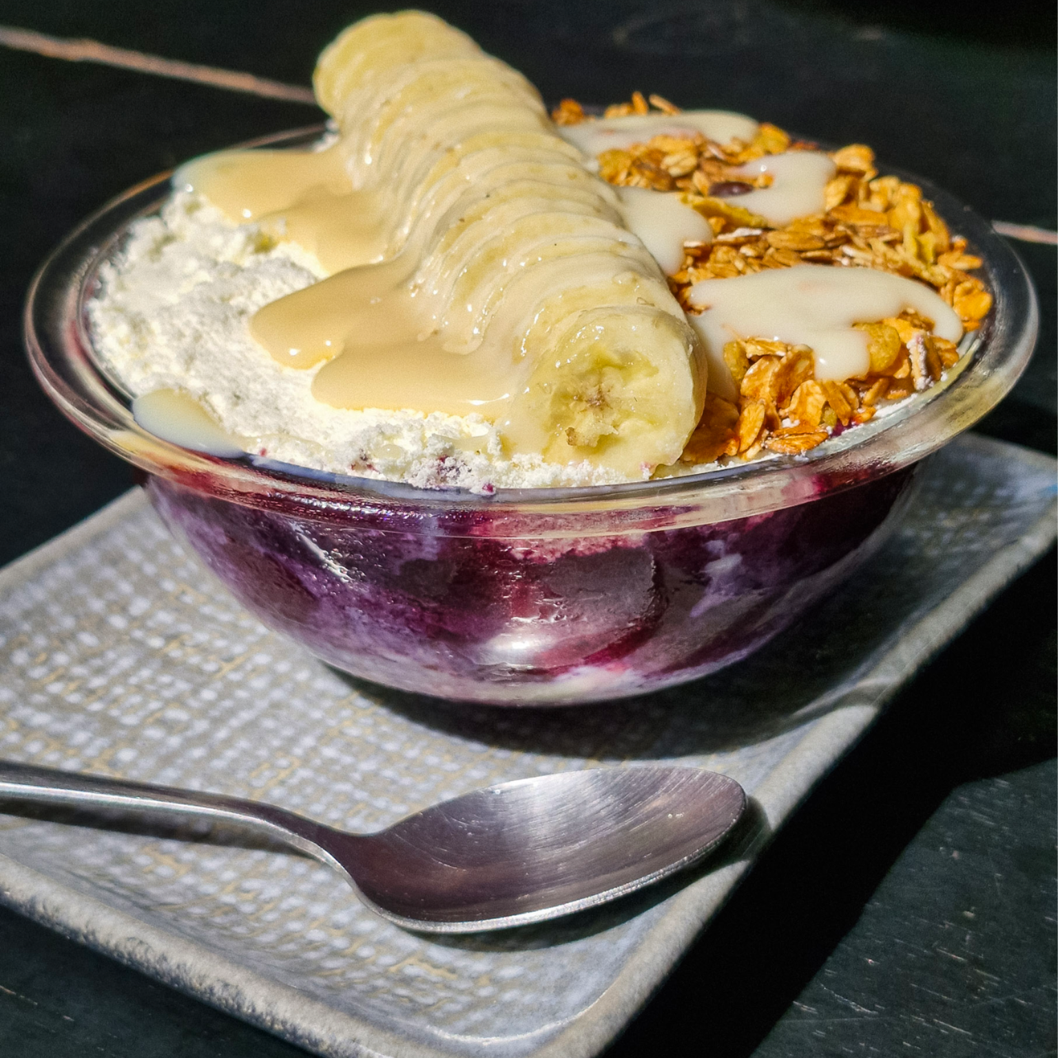 ACAI NA TIGELA PEQUENO