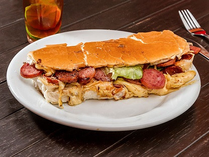 Cachorro quente calabresa