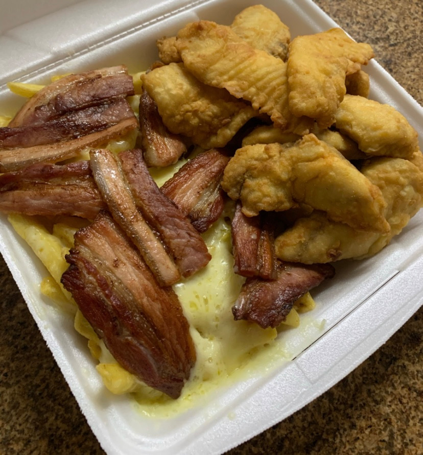 Tábua de Tilápia c/ queijo e bacon na batata