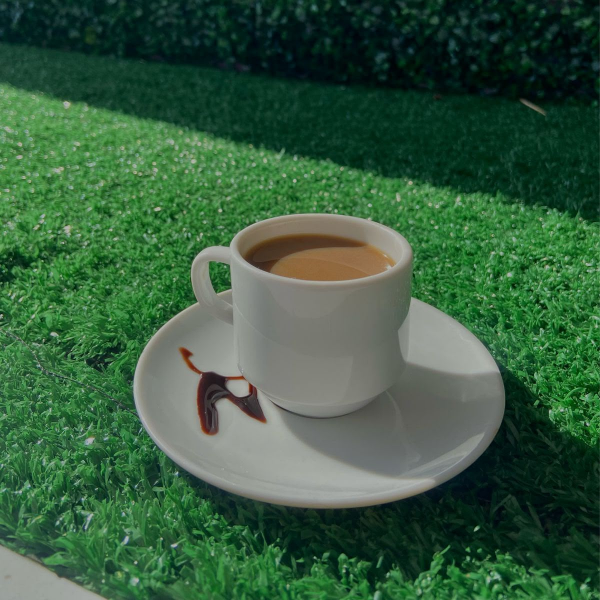 Cafe pequeno com leite