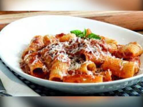 Rigatoni alla Matriciana con Filetto