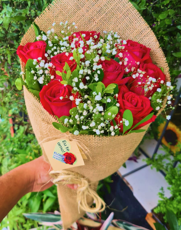 Buquê 8 Rosas Importadas