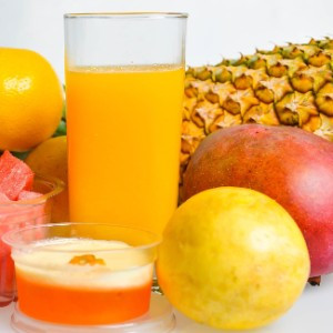 SUCO COM ÁGUA
