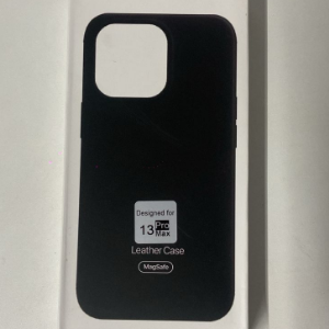 CAPA INDUCAO PRETO IPHONE 13 PRO MAX LEATHER CASE
