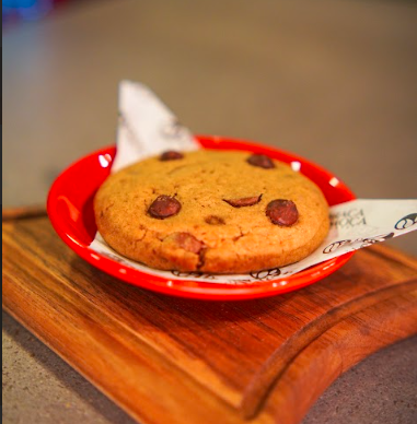 COOKIE DE GOTAS DE CHOCOLATE AO LEITE