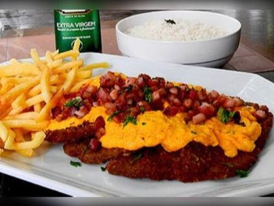 Schnitzel (Milanesa) + Cheddar e Bacon