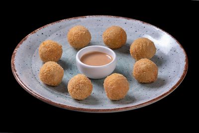Bolinho de Salmão
