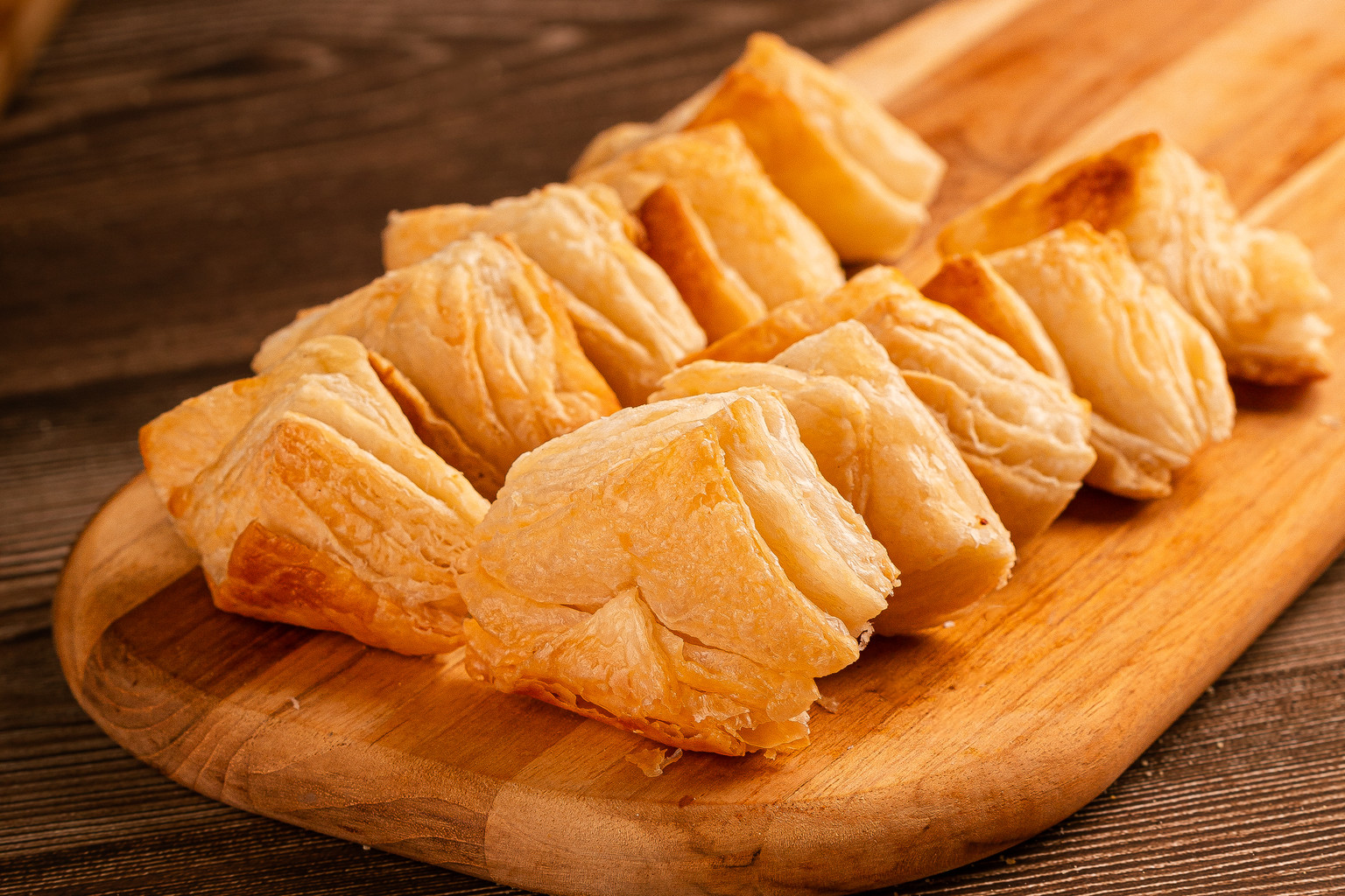 PASTELZINHO FOLHADO (100g)