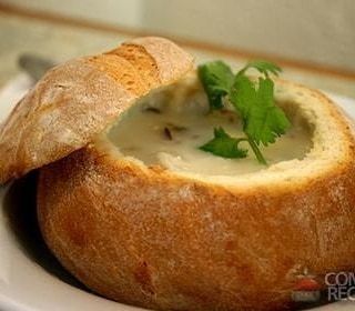Caldo no Pão