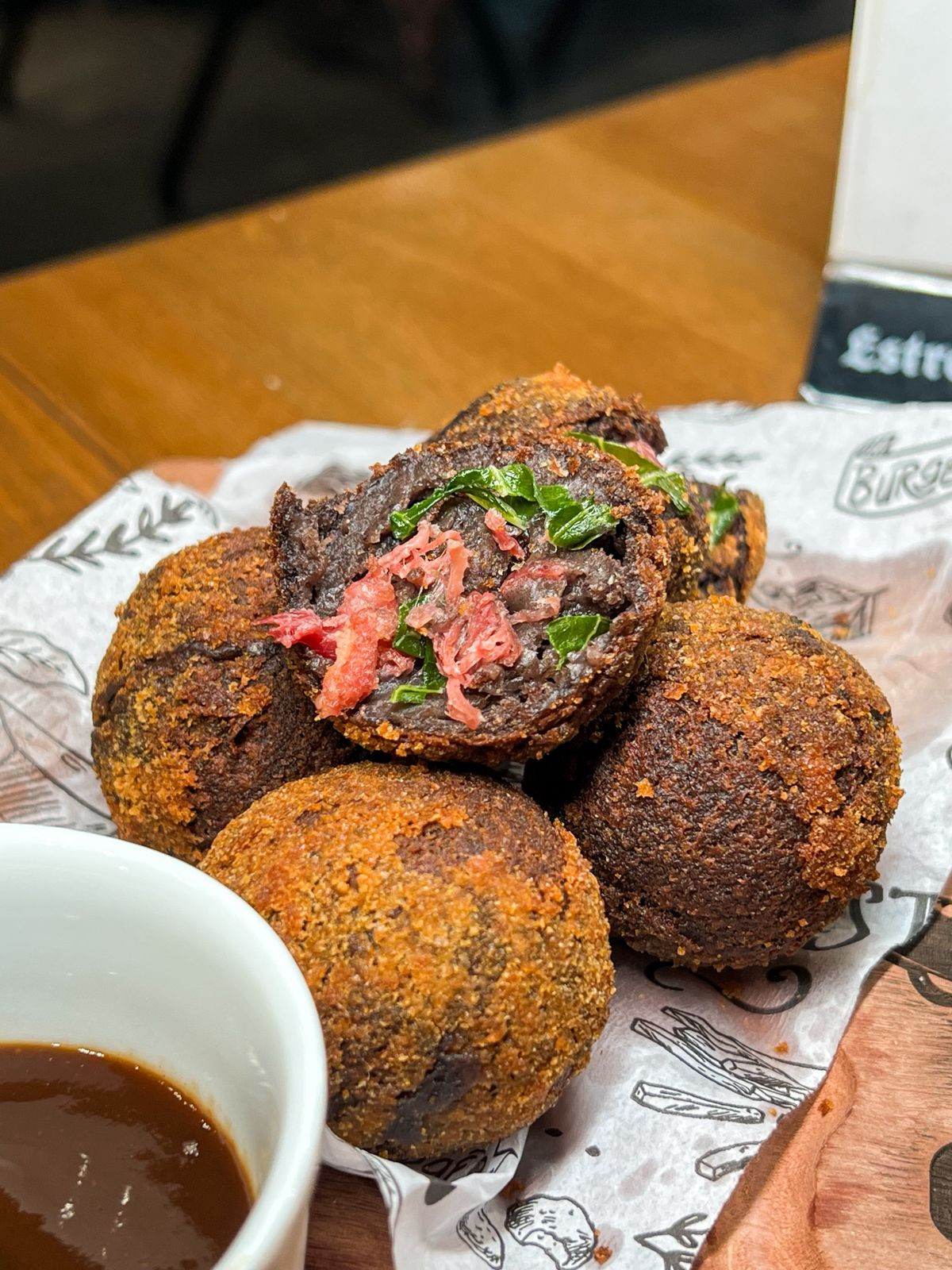 BOLINHO DE FEIJOADA