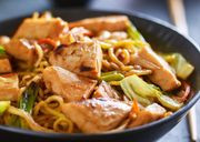 Yakisoba de frango
