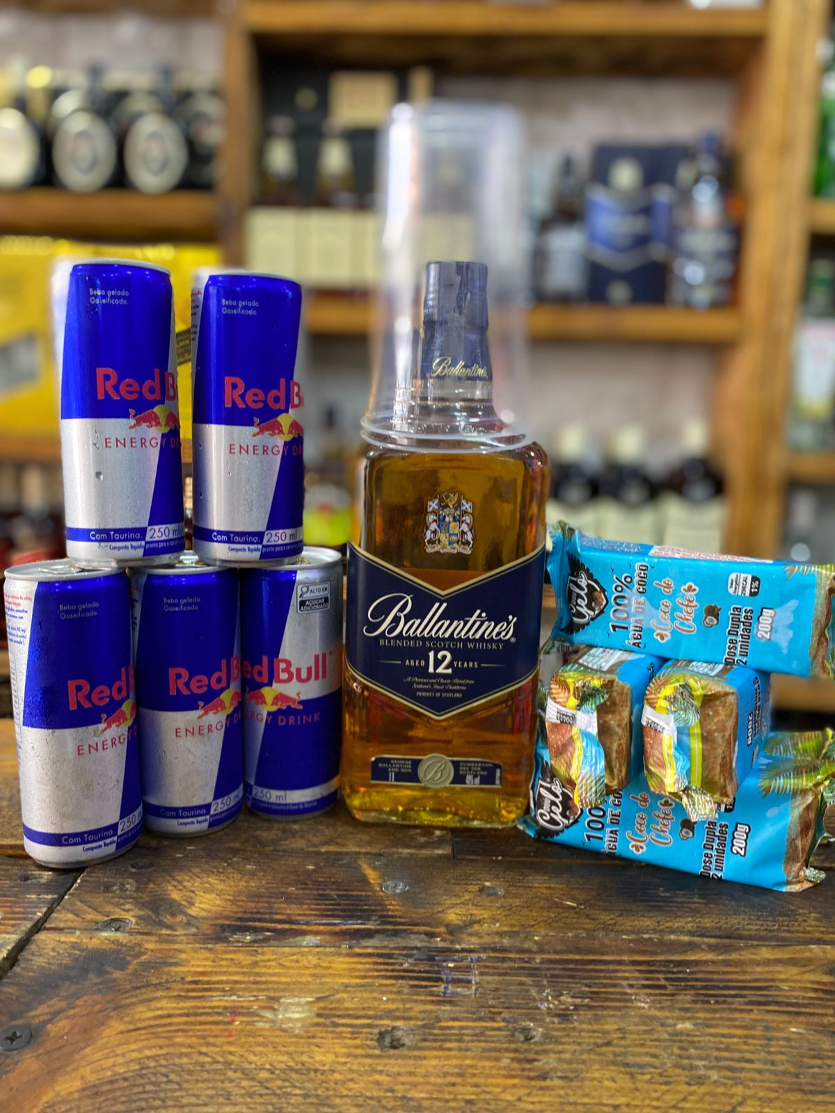 Combo Ballantines 12 anos 1LT+5 Red Bull+5 sache