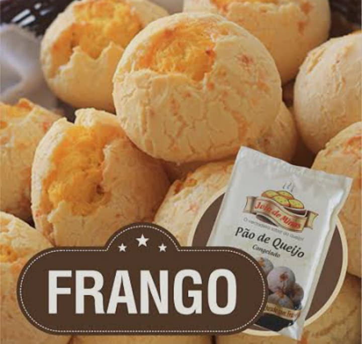 PÃO DE QUEIJO DCASA RECHEADO FRANGO ASSADO