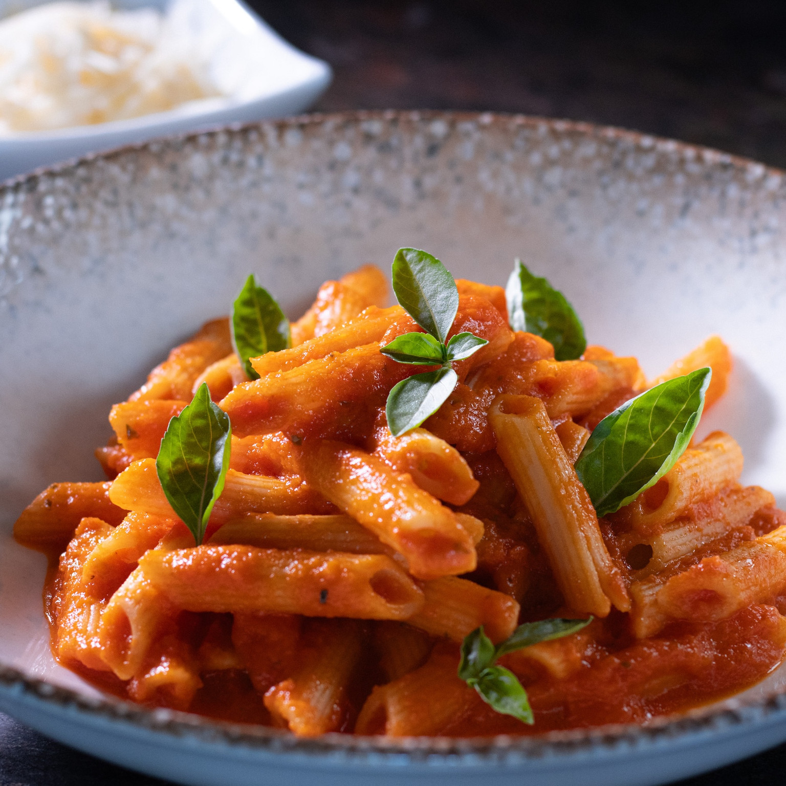 PENNE AO MOLHO DE TOMATE OU NA MANTEIGA