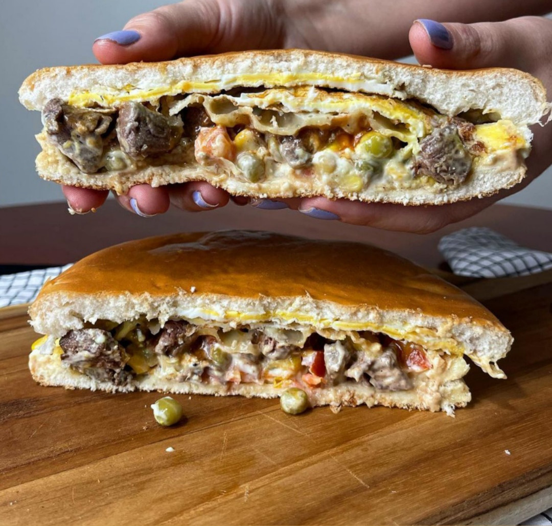  X - FILÉ COM BACON 