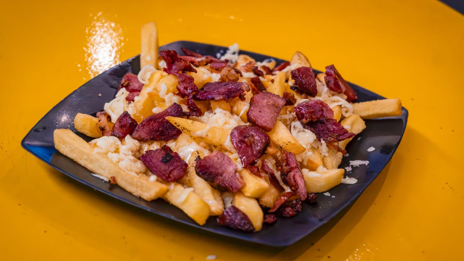 BATATA FRITA P - COM BACON E MUSSARELA