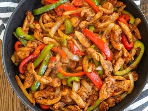 Fajitas de Filé - Frango ou Mignon (Serve 2 Pessoas) - Acompanha Tortillas e Guacamole