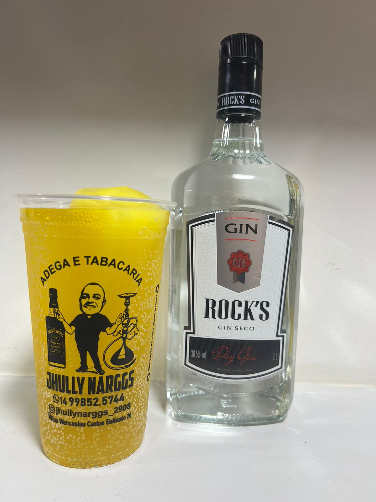 COPO DE GIN (MAÇÃ/ MELANCIA/ TROPICAL) ROCKY'S 700ML