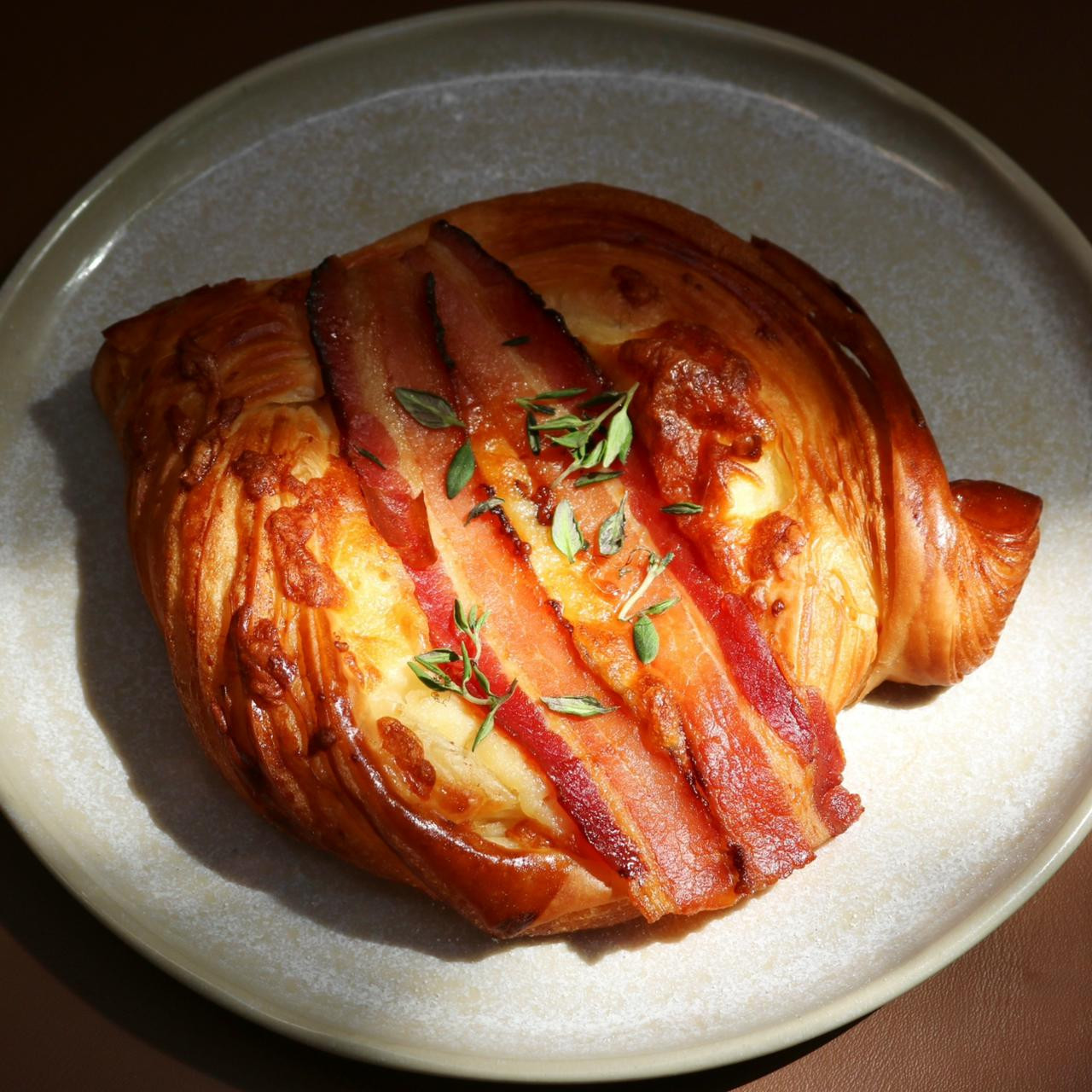 DANISH QUEIJO, BACON & TOMILHO