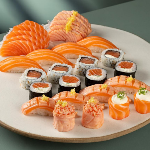 COMBINADO SUSHI SALMAO (14 UN)