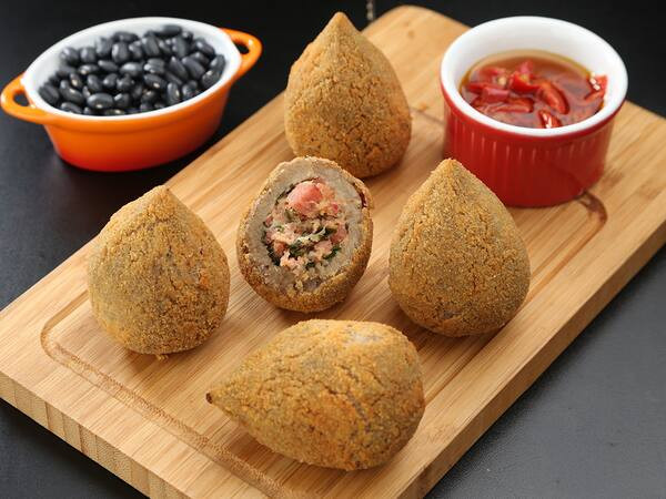 Bolinho de Feijoada