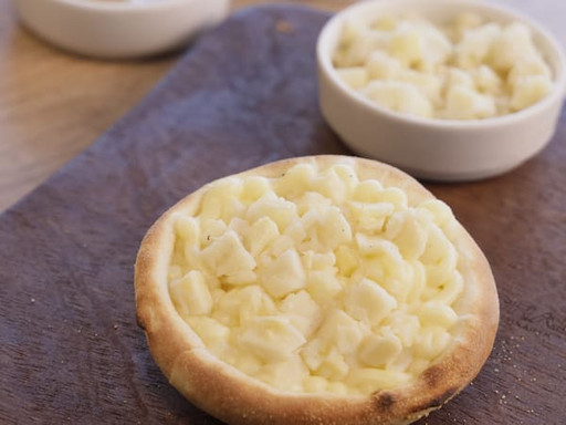 Esfiha Palmito com queijo