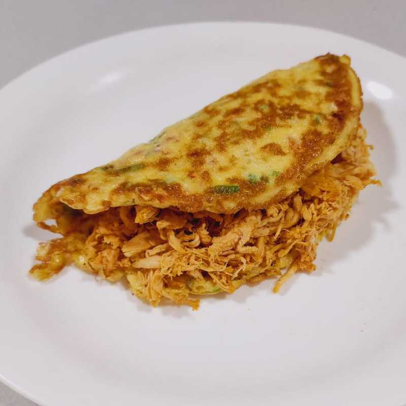 580 - Omelete de Frango c/ Queijo 2 ovos