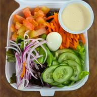 SALADA C/ MOLHO ALCAPARRAZ.