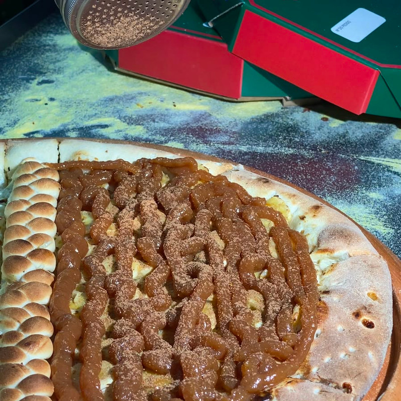 pizza banana c/ doce de leite