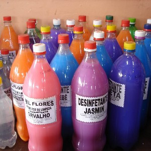 DESINFETANTE GARRAFA PET 2 LITROS