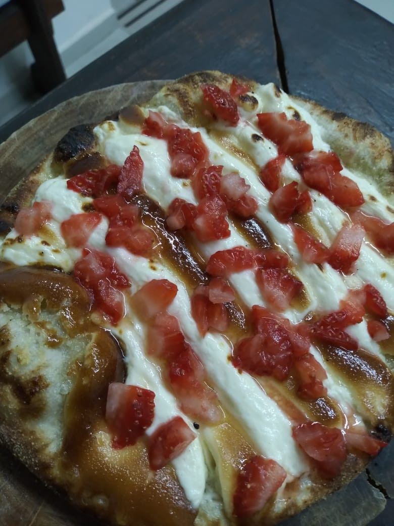 ESFIHA DOCE Cheesecake Morango