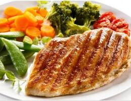 Peixe Grelhado com Legumes (serve 2 a 3 pessoas)