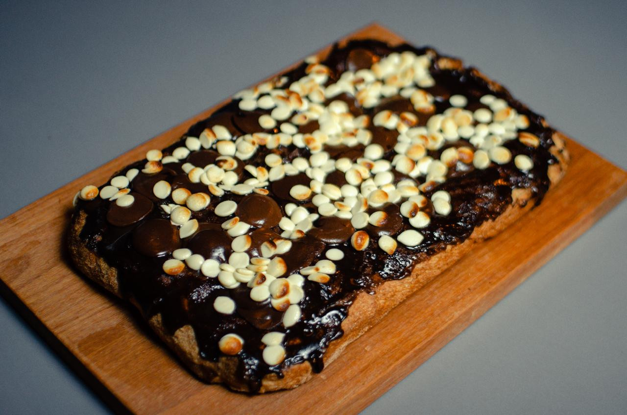 1/2 Pizza Doce Nero & Bianco