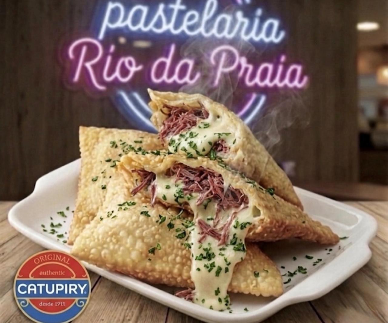 Pastel de Carne Seca com Catupiry