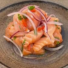 CEVICHE DE SALMÃO (200G)