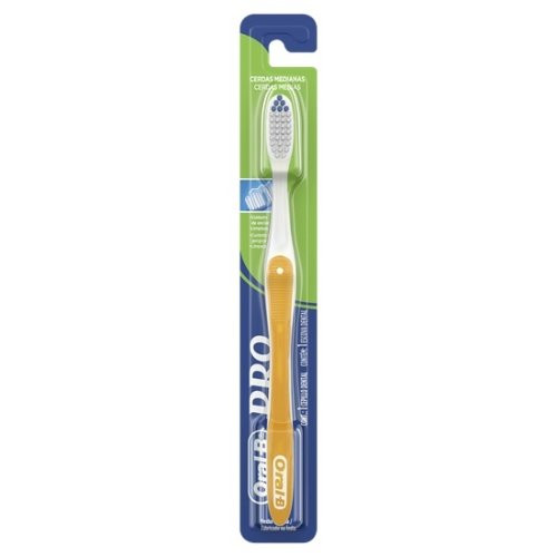 ESCOVA DENTAL ORAL-B PRO  MEDIA