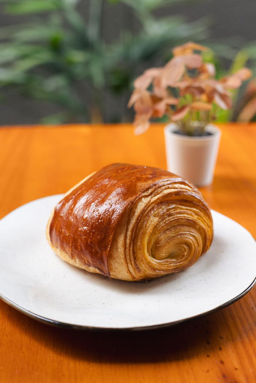 PAIN AU CHOCOLAT