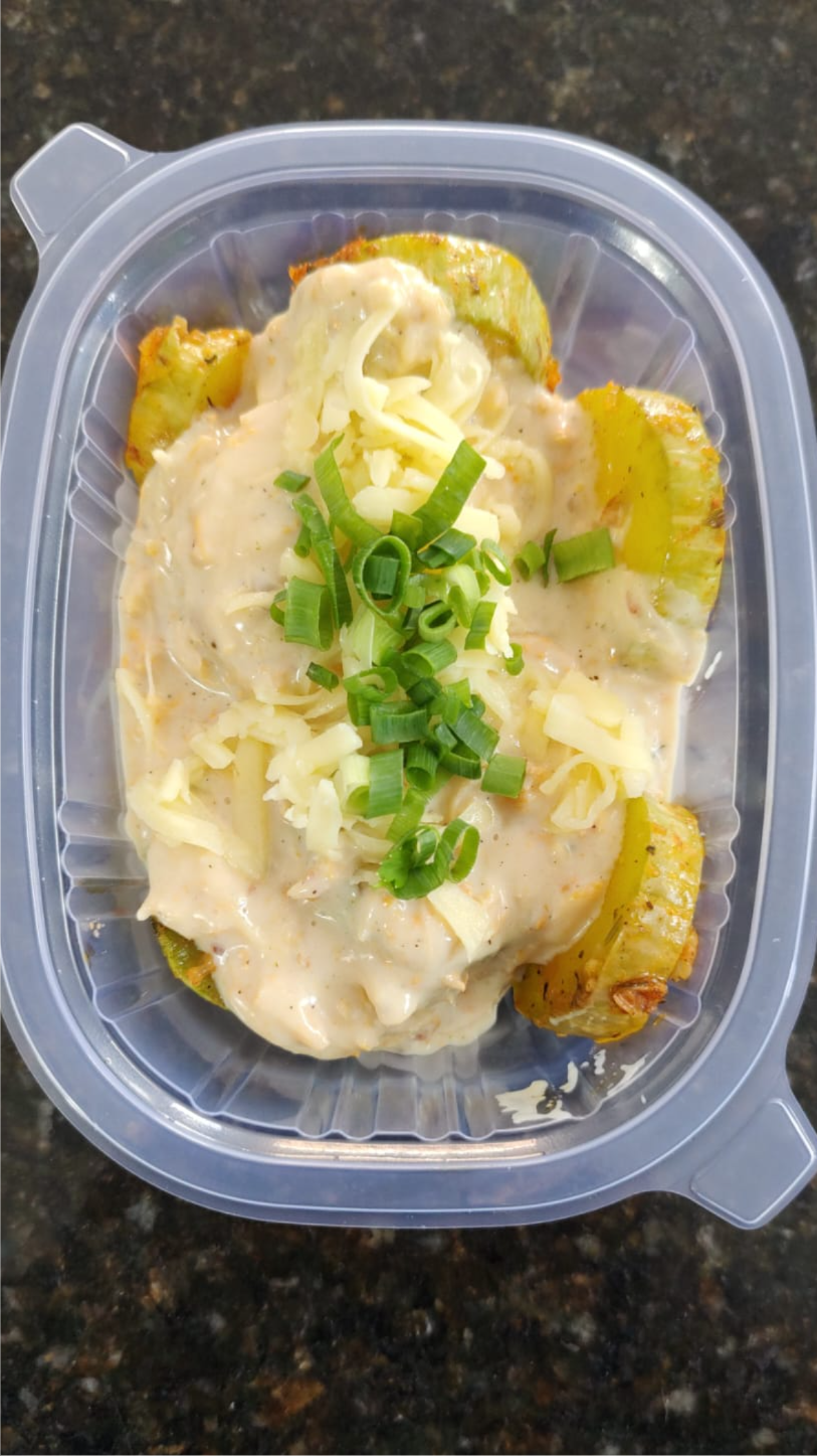 LASANHA DE ABOBRINHA C/ FRANGO E BACON LOWCARB (C/ LACTOSE) 320 GRAMAS Congelado.