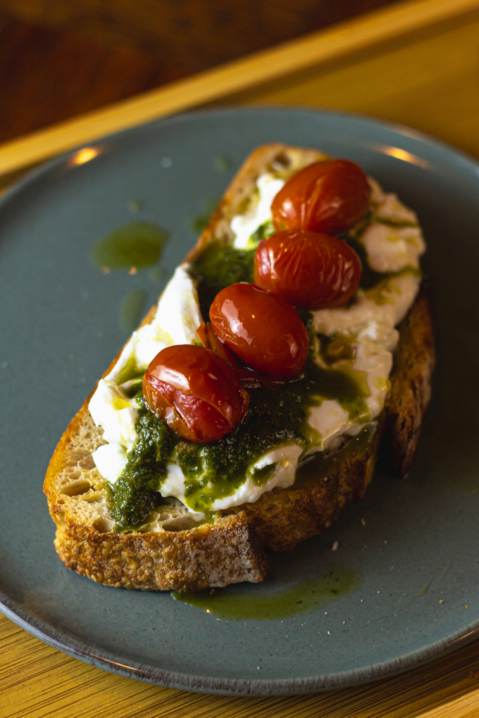 Burrata & Pesto