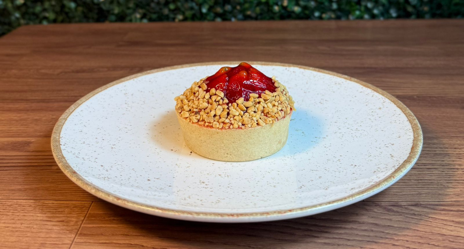 Tortinha de morango com calda