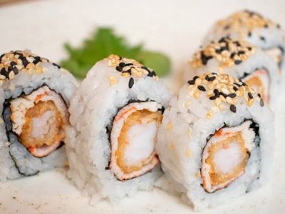 Uramaki de kani empanado