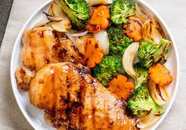FRANGO COM LEGUMES